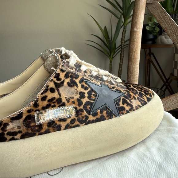 Golden goose Space-Star Sabot in leopard print pony skin with black star - Picture 7 of 13